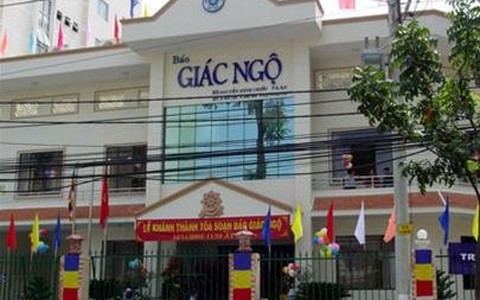 Thành ủy TP.HCM chúc mừng
báo Giác Ngộ
tròn 40 tuổi