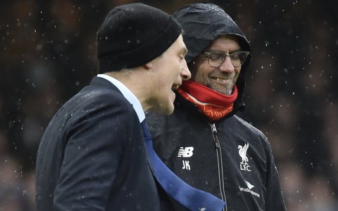 “Rock” của Bilic mạnh hơn Klopp