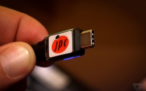 Cổng USB thế hệ C đổ bộ mạnh mẽ đến CES 2016