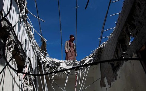 Saudi Arabia đánh bom trúng trung tâm người mù ở Yemen