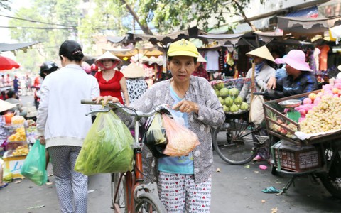 Thu thuế khi dùng túi nilông