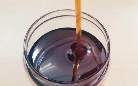 Tôi chỉ biết mua mật ong bằng niềm tin