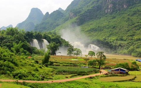 Sài Gòn - Bản Giốc, khu nghỉ dưỡng cao cấp vùng biên ải