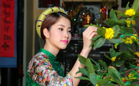 Xem clip Tết sang của hoa khôi Nam Em