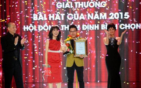 Về với Đông thắng lớn tại Gala Bài Hát Việt 2015