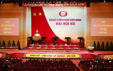 Mong chờ
vận hội mới