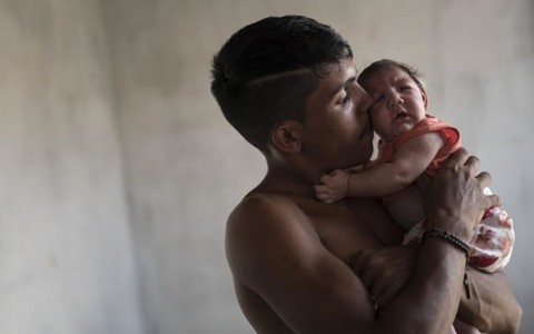 Tổng thống Brazil phát động chiến dịch diệt muỗi mang virút Zika