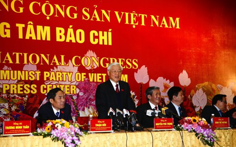 Giám sát quyền lực để hạn chế tham nhũng