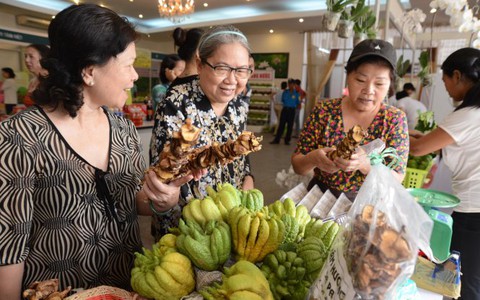 Sắm tết với đặc sản quê