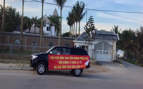 Khởi tố vụ án căng băng rôn đòi nợ công ty bất động sản
