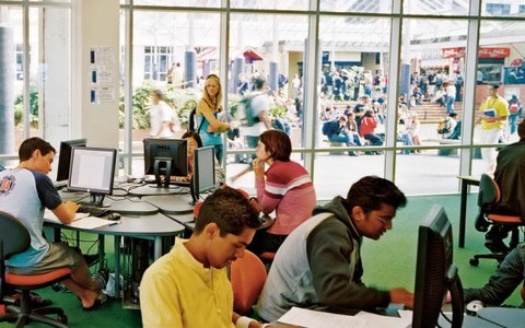 Nên du học Úc, Mỹ, hay Canada?