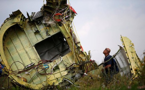 Anh cáo buộc binh sĩ Nga bắn rơi MH17