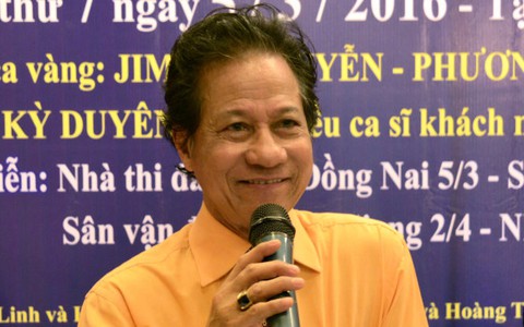 Chế Linh mang show Ai cho tôi tình yêu lưu diễn miền Nam