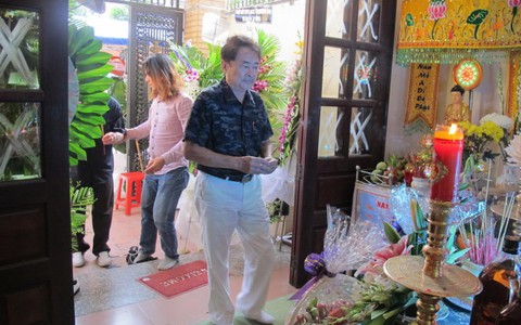 “Từ nay anh sẽ không phải chật vật với kiếp người”