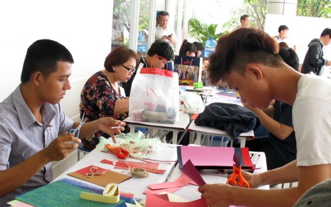 Làm thiệp “Gửi người phụ nữ tôi yêu”