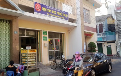 Khởi tố chủ tịch Hội Văn học nghệ thuật Bình Thuận