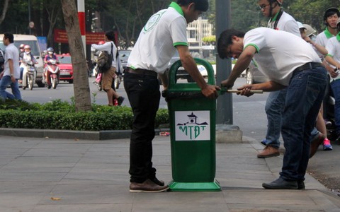 Lắp đặt thêm 200 thùng rác di động khu vực trung tâm TP.HCM