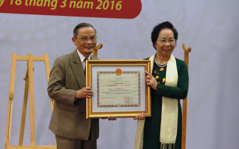 Hiệu trưởng ĐH ngoài công lập đầu tiên được phong Anh hùng lao động