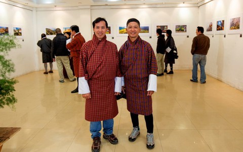 Hai nhiếp ảnh gia Việt Nam triển lãm ở Bhutan