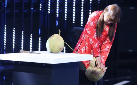 Điểm tin: Thi gameshow đến gãy răng, tứa máu?