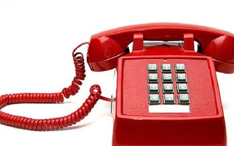 Hơn 1/10 cuộc gọi đến đường dây nóng Thành ủy chỉ để... nhá máy