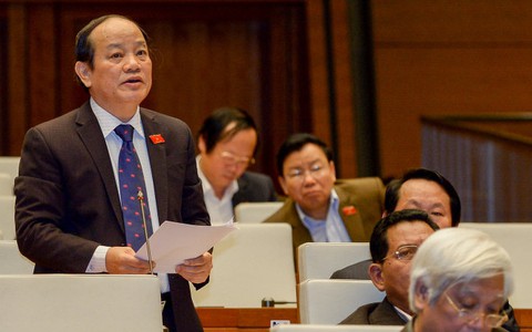 Ưu tư vì rời nghị trường vẫn còn nợ dân nợ nước