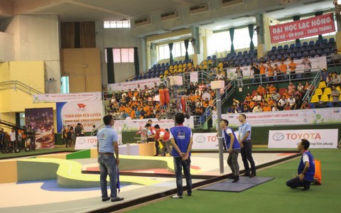 Khởi tranh Robocon Việt Nam 2016