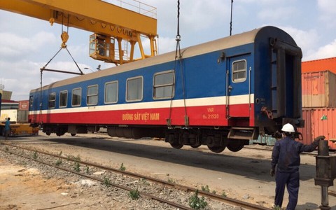 Chuyển xong 46 toa tàu từ Sóng Thần qua Trảng Bom