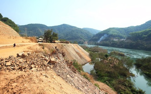 Ngược dòng Mekong đang hấp hối: Cảm Lãm góp phần bức tử Mekong