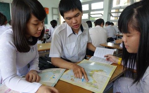 Thầy trò cùng tăng tiết để ôn tập thi THPT quốc gia