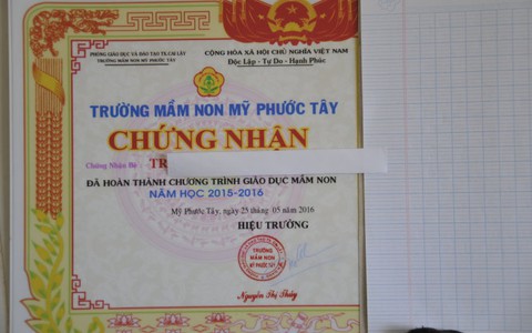 Chưa hết năm học
đã cấp giấy chứng nhận!