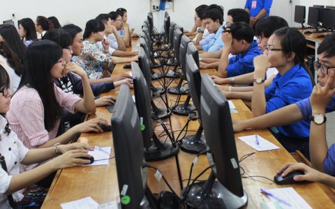 Khai cuộc “Ánh sáng thời đại” cho thầy cô giáo trẻ