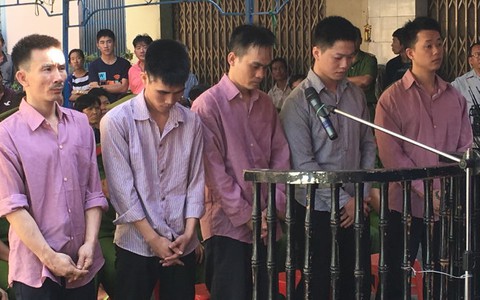Tử hình "đại bàng" phòng giam tra tấn bạn tù đến chết