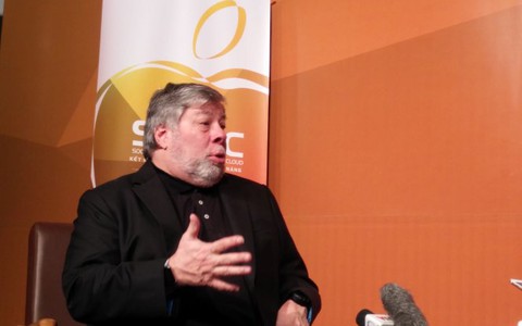 Đồng sáng lập Steve Wozniak: Apple nên nộp nhiều thuế hơn