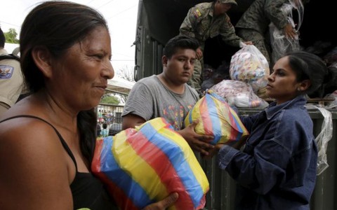 Số người chết vì động đất ở Ecuador tăng lên hơn 600