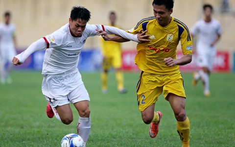 Điểm tin tối 29-4: Viettel cầm chân Nam Định
