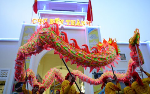 “Hãy biến thành phố của các bạn thành nơi mua sắm”
