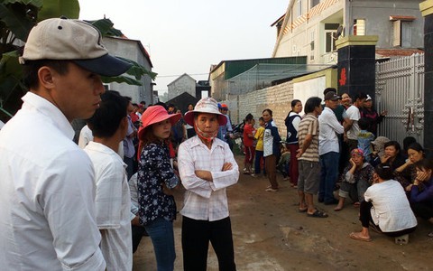 Cháy nhà, cha mẹ và 1 con chết, 1 con nguy kịch
