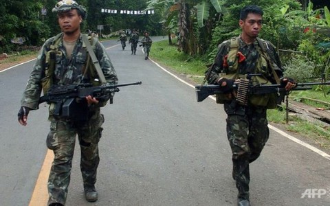 Abu Sayyaf tung video đe dọa con tin mới
