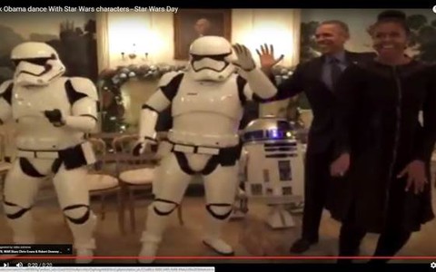 Clip vợ chồng Obama nhảy cùng các nhân vật trong Star Wars