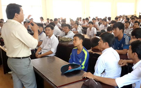 ​Dạy trò biết... yêu!