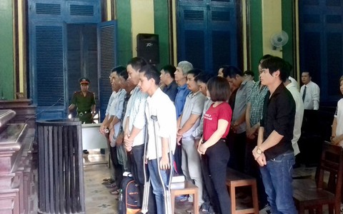 Áp dụng luật mới, miễn trách nhiệm hình sự cho 3 con bạc