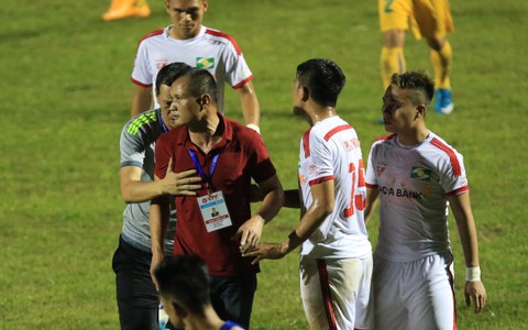 “Trọng tài Chiến đưa ra quyết định quá thiếu cân nhắc”