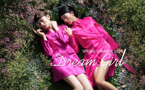 Vietnam Designer Fashion Week: thời trang khoe sắc trên phố đi bộ