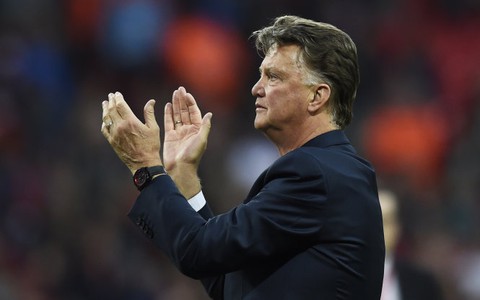 Ông Van Gaal chính thức bị sa thải
