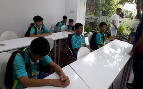 Trục trặc thủ tục visa, U-14 HAGL Arsenal JMG không thể đến Ý