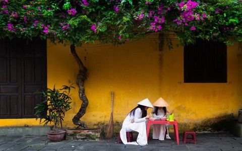 Nhiếp ảnh gia Pháp: Áo dài cần được cả thế giới chiêm ngưỡng