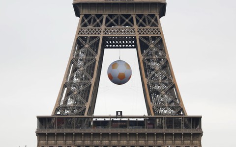 Bắt cóc Euro 2016 làm con tin