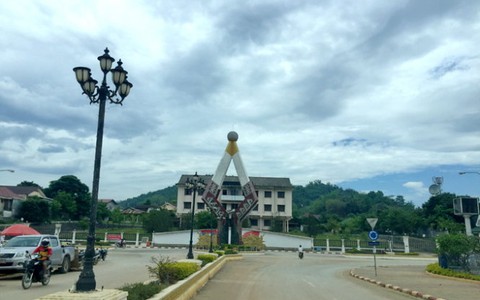 Một thoáng Sầm Nưa