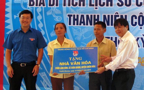 Khánh thành nhà văn hóa do bạn đọc báo Tuổi Trẻ tặng